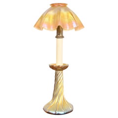 Lampe à bougie Tiffany Favrile en verre d'art irisé Louis Comfort
