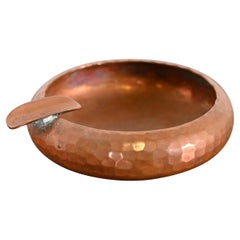 Posacenere o portacenere in rame martellato Roycroft Arts & Crafts