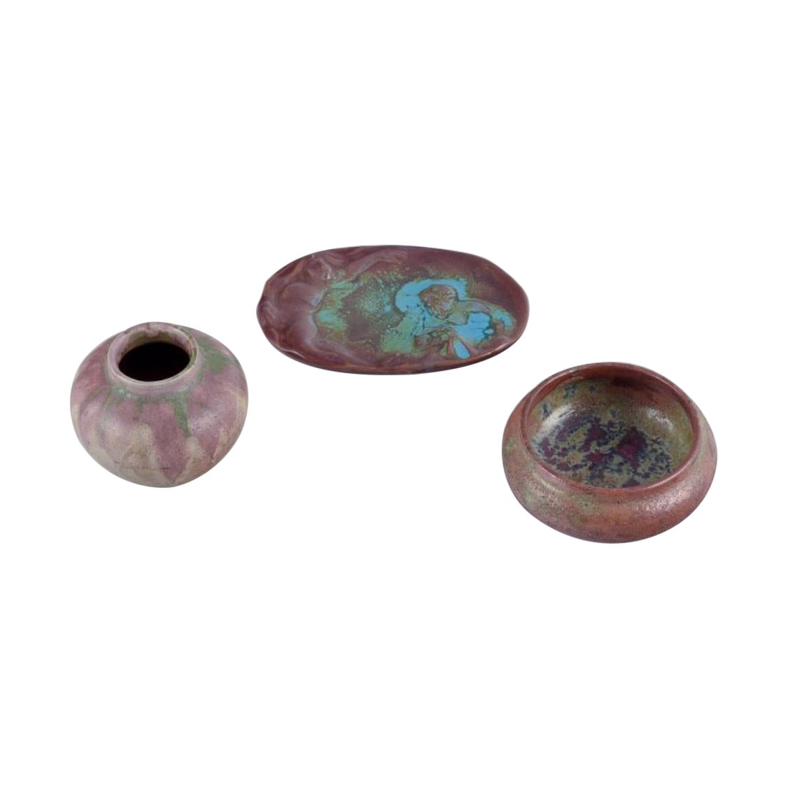 French ceramicists. Three pieces of unique ceramics. 1940-1960s.