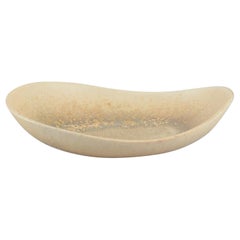Carl Harry Stålhane for Rörstrand. Large bowl with crystal glaze. Mid-20th C.