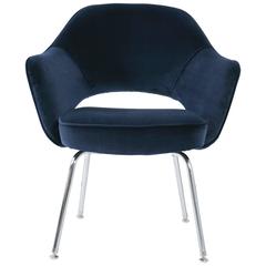 Saarinen for Knoll Executive Arm Chairs in Navy Velvet 5