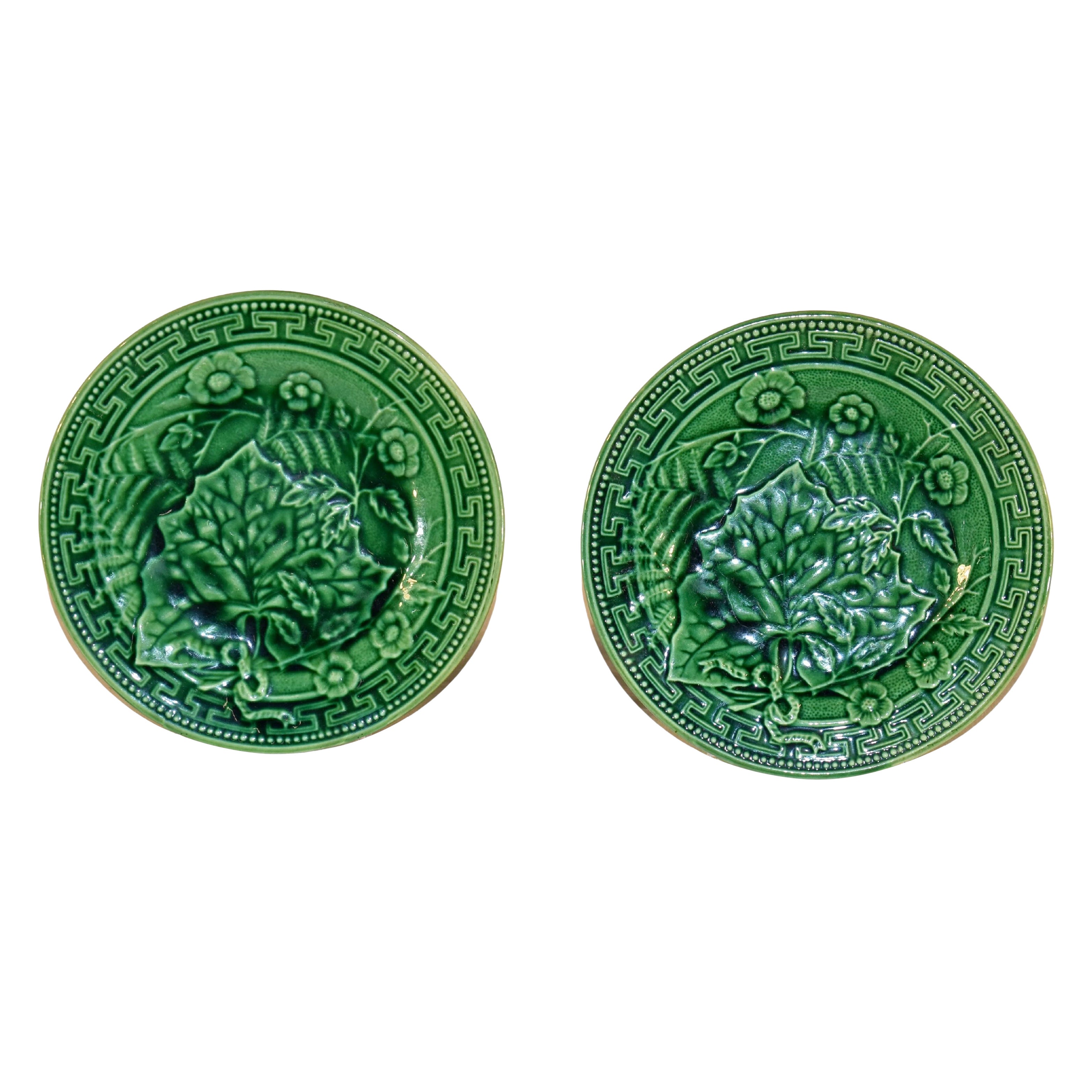 Pair of 19th Century French Majolica Green Leaf Plates For Sale