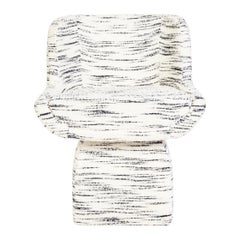 Oscar Small Dining Chair, in Special Bouclé Fabric, Handcrafted by Duistt