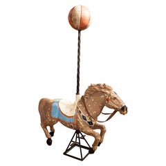 Cheval de manège vintage peint à la main avec sphère décorative, années 1970