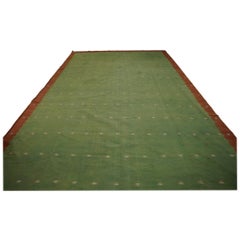 Tapis Dhurrie vintage surdimensionné en vert avec motif géométrique  Rug & Kilim