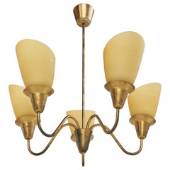 Lampadario di design svedese, ottone, vetro, Svezia, anni '1940