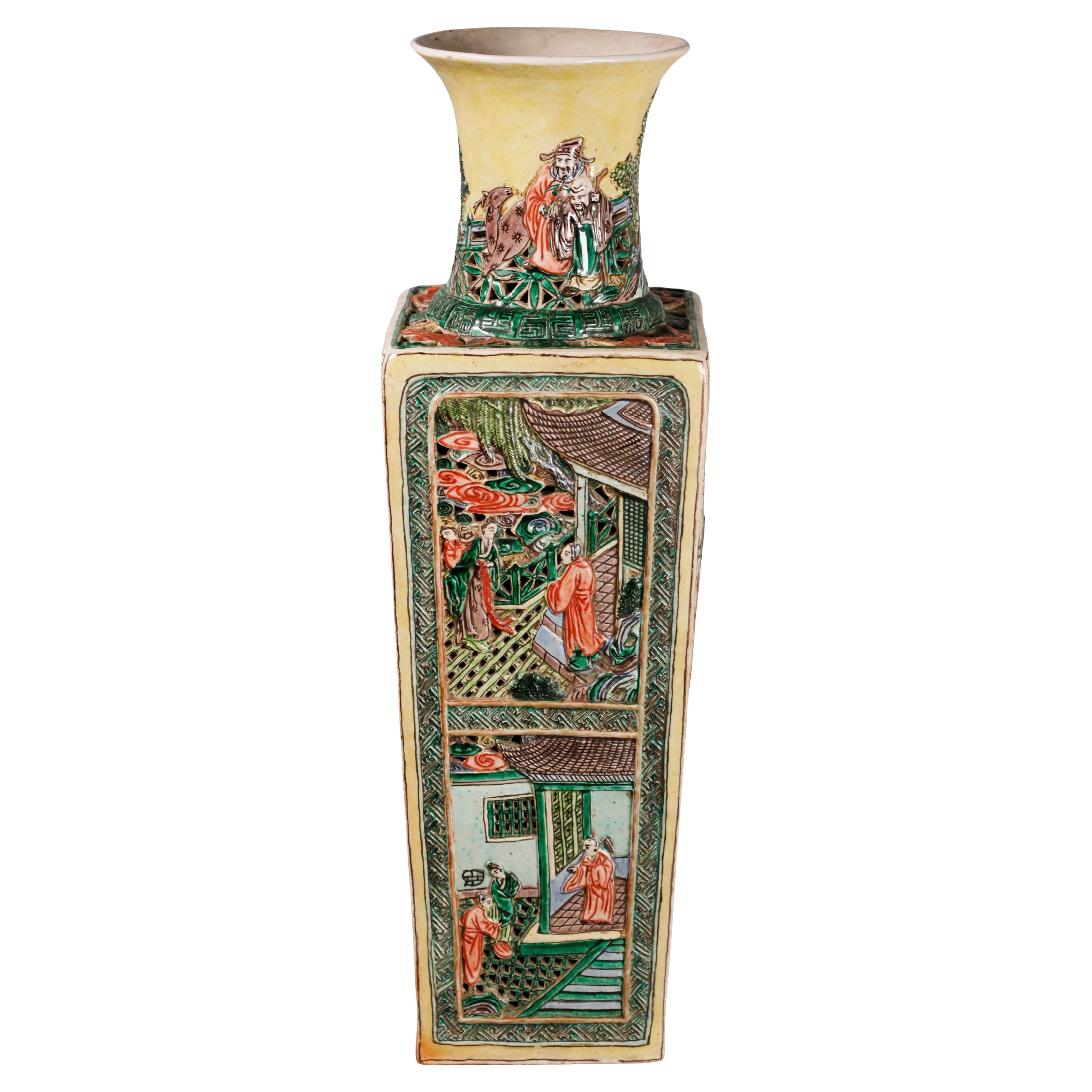 Chinese square shaped porcelain vase, 19th c.