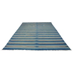 Tapis Dhurrie vintage à rayures bleues et beiges  Rug & Kilim