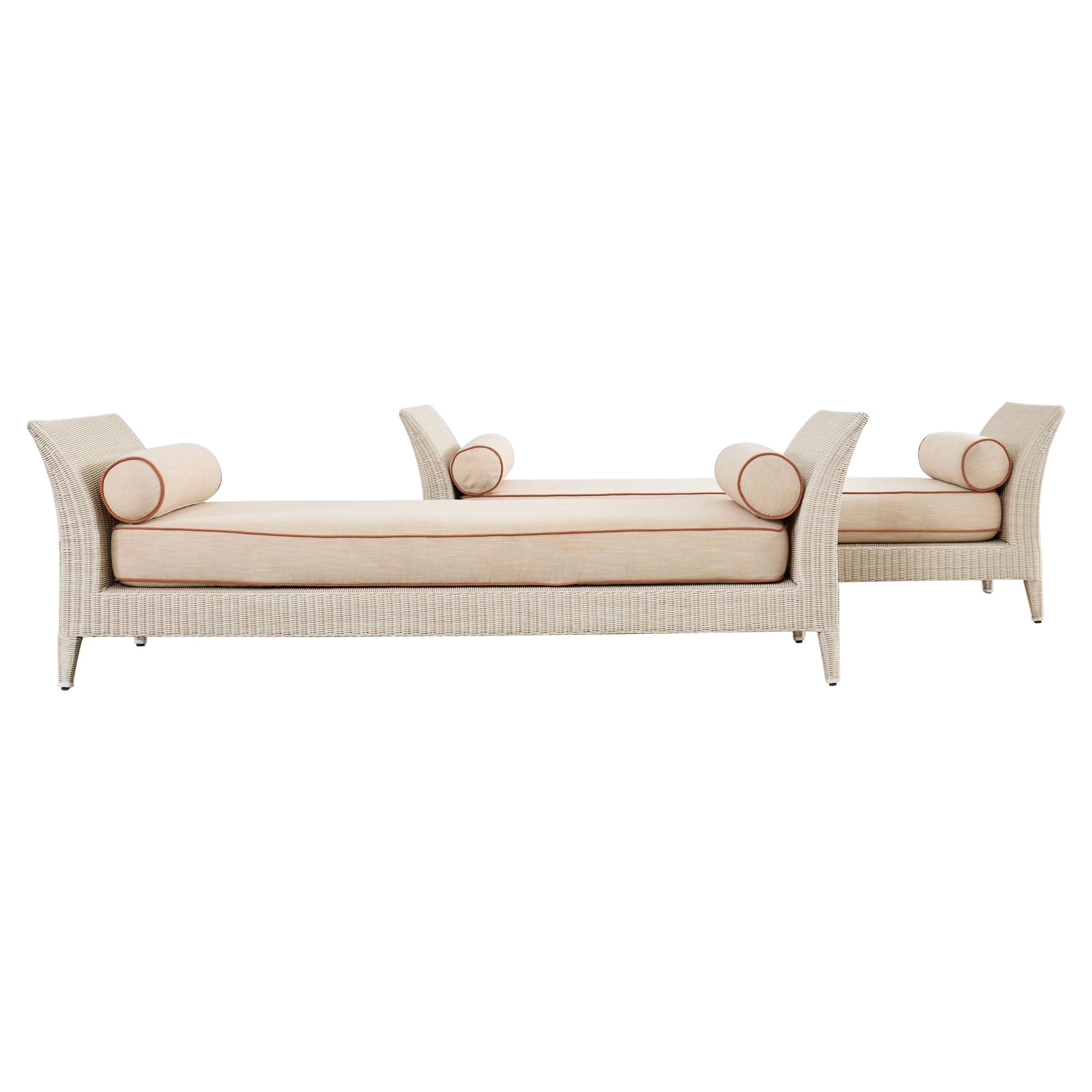 Pareja de Chaise Longue de jardín McGuire Camas de día con banco en venta