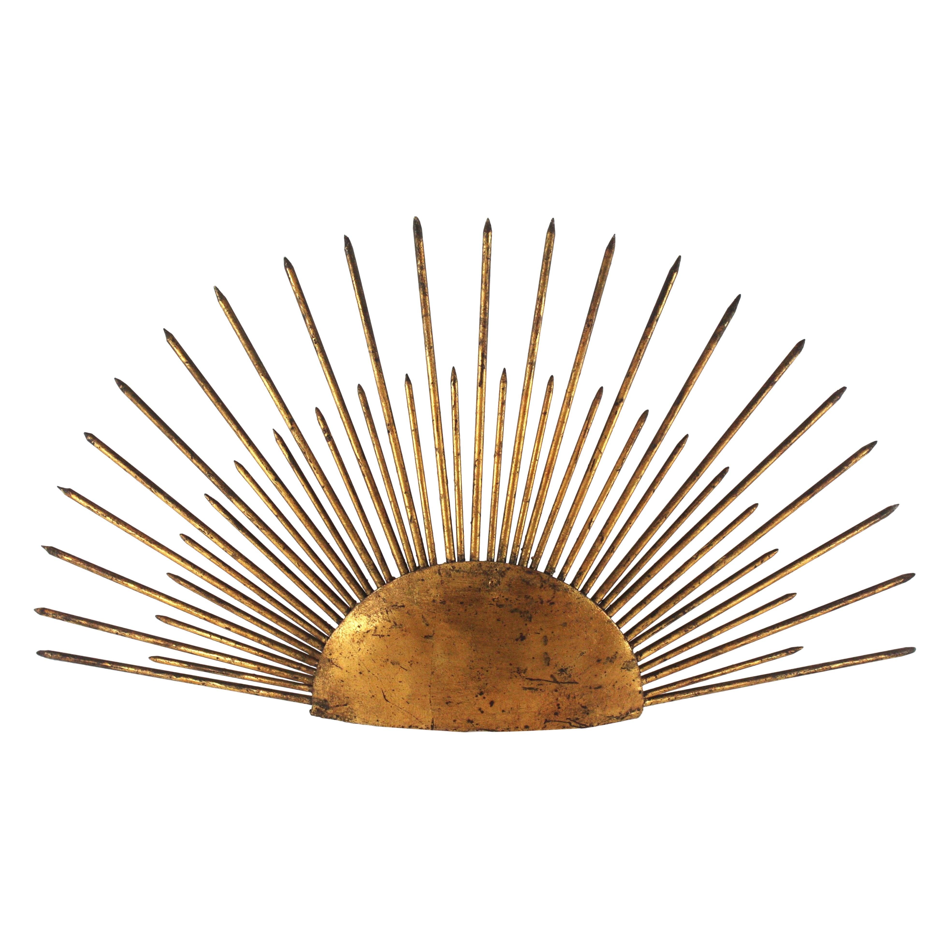 Applique d'exposition Sun Sunburst en fer forgé doré, France, années 1940
