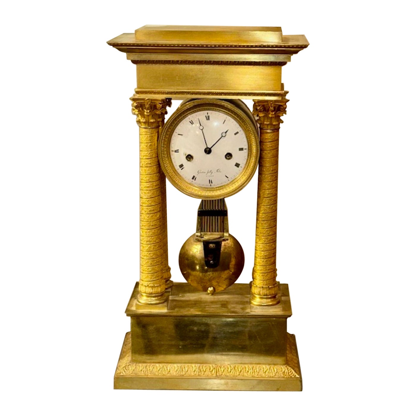 Französische Empire-Kaminuhr aus vergoldeter Bronze des 19. Jahrhunderts