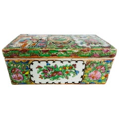 Vintage hand painted Chinese export Rose medallion trinket box