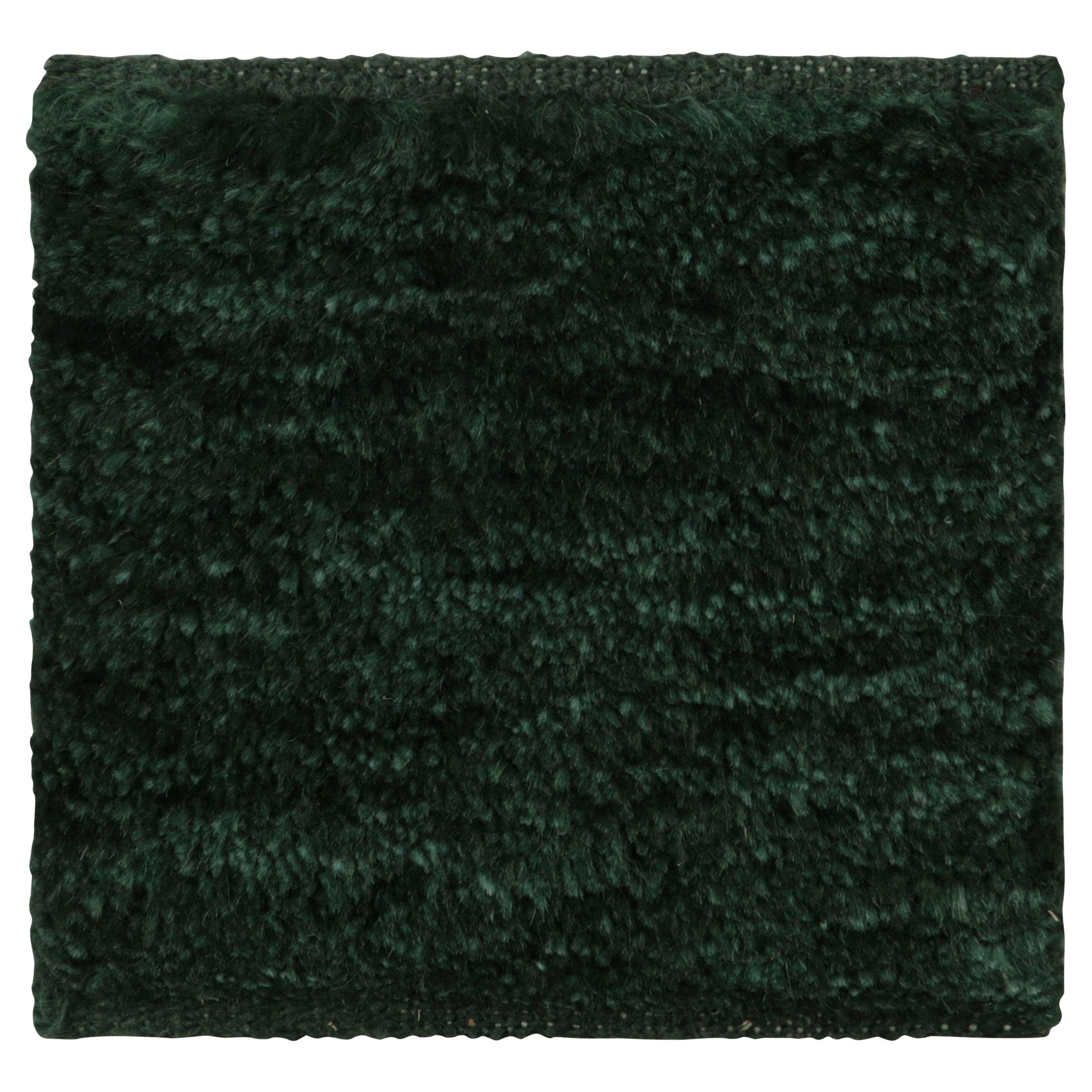 Échantillon de tapis texturé contemporain sur mesure de Rug & Kilim, vert forêt avec rayures