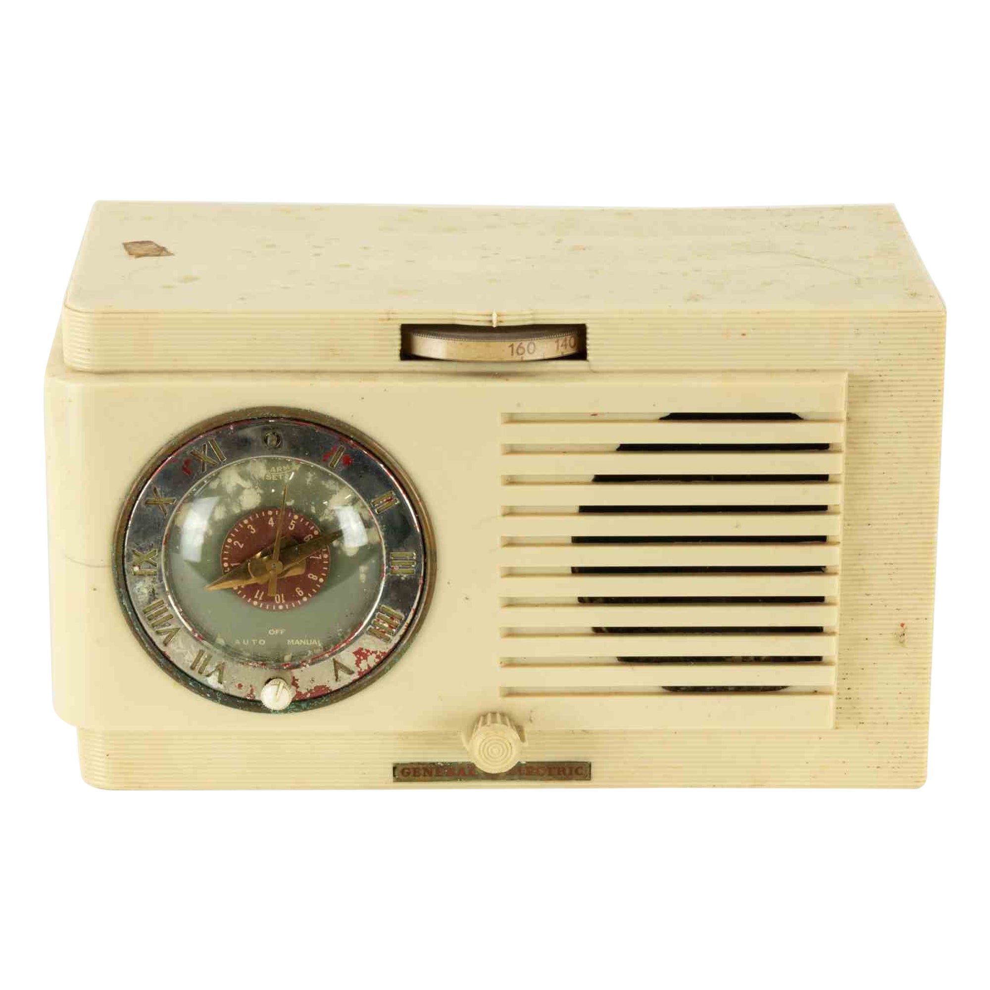 Griechisches elfenbeinfarbenes General Electric Radio Modell 62, Italien, 1948 im Angebot