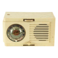 Griechisches elfenbeinfarbenes General Electric Radio Modell 62, Italien, 1948