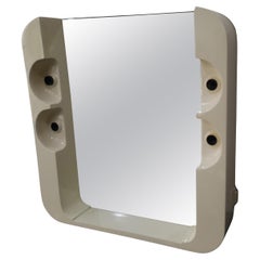 Miroir de salle de bain vintage à 4 lumières en plastique blanc des années 70