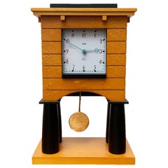 Orologio da tavolo italiano postmoderno di Michael Graves per Alessi