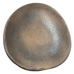 Bol en lave gras brutaliste du milieu du siècle de WGP West German Pottery, années 1960
