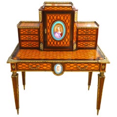 Escritorio Donald Ross del siglo XIX con incrustaciones de porcelana y montura de ormolu Bonheur Du Jour