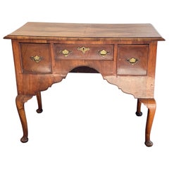 American Queen Anne Style Burl-wood 3-Drawer Lowboy Table