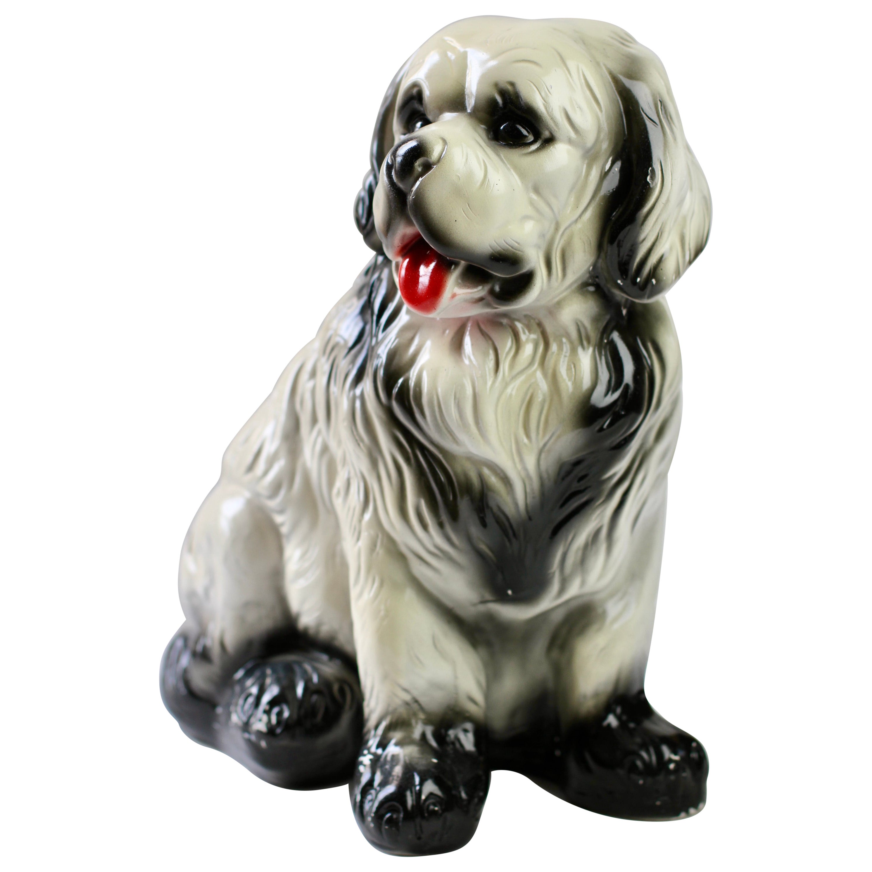 Gran escultura vintage de mediados de siglo en cerámica esmaltada de un perro San Bernardo, alrededor de 1960