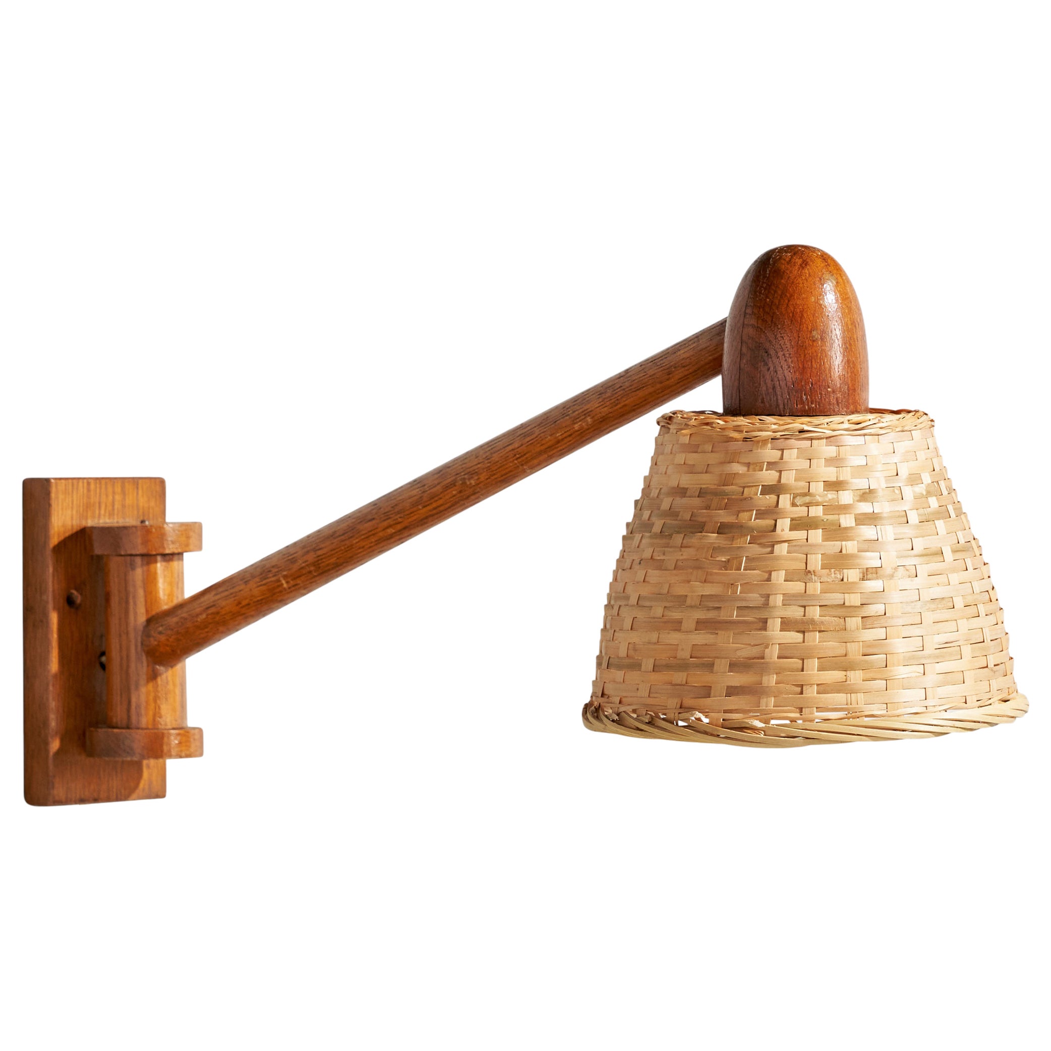 Designer danese, lampada da parete, teak, rattan, Danimarca, anni '60