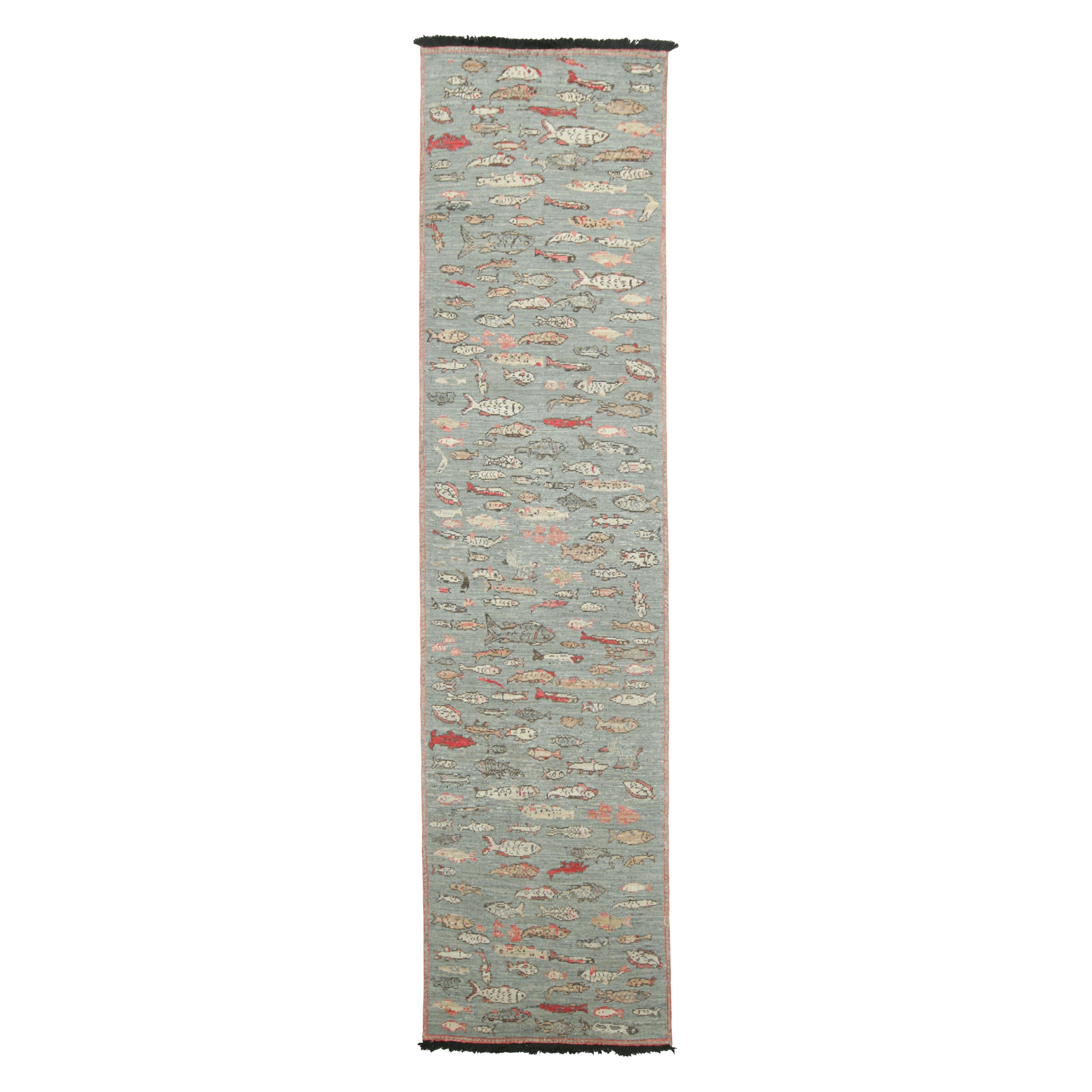 Rug & Kilim's Pictorial Art Runner Rug in Blue with Colorful Fish Illustrations (tapis de course en bleu avec illustrations de poissons colorés)