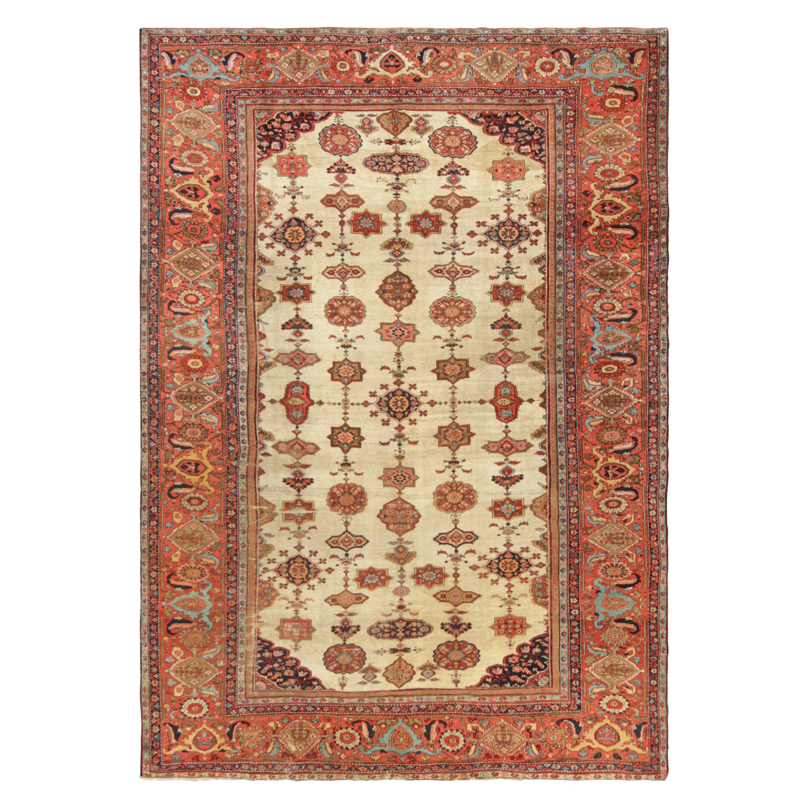 Tapis persan Farahan ancien de couleur crème et rouge avec motif sur toute la surface  Rug & Kilim