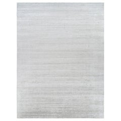 Alfombra de textura sobredimensionada de Rug & Kilim en gris sólido y rayas blanco roto