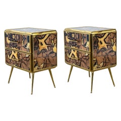 Paire de remarquables tables de nuit ou tables d'appoint de style mi-siècle moderne