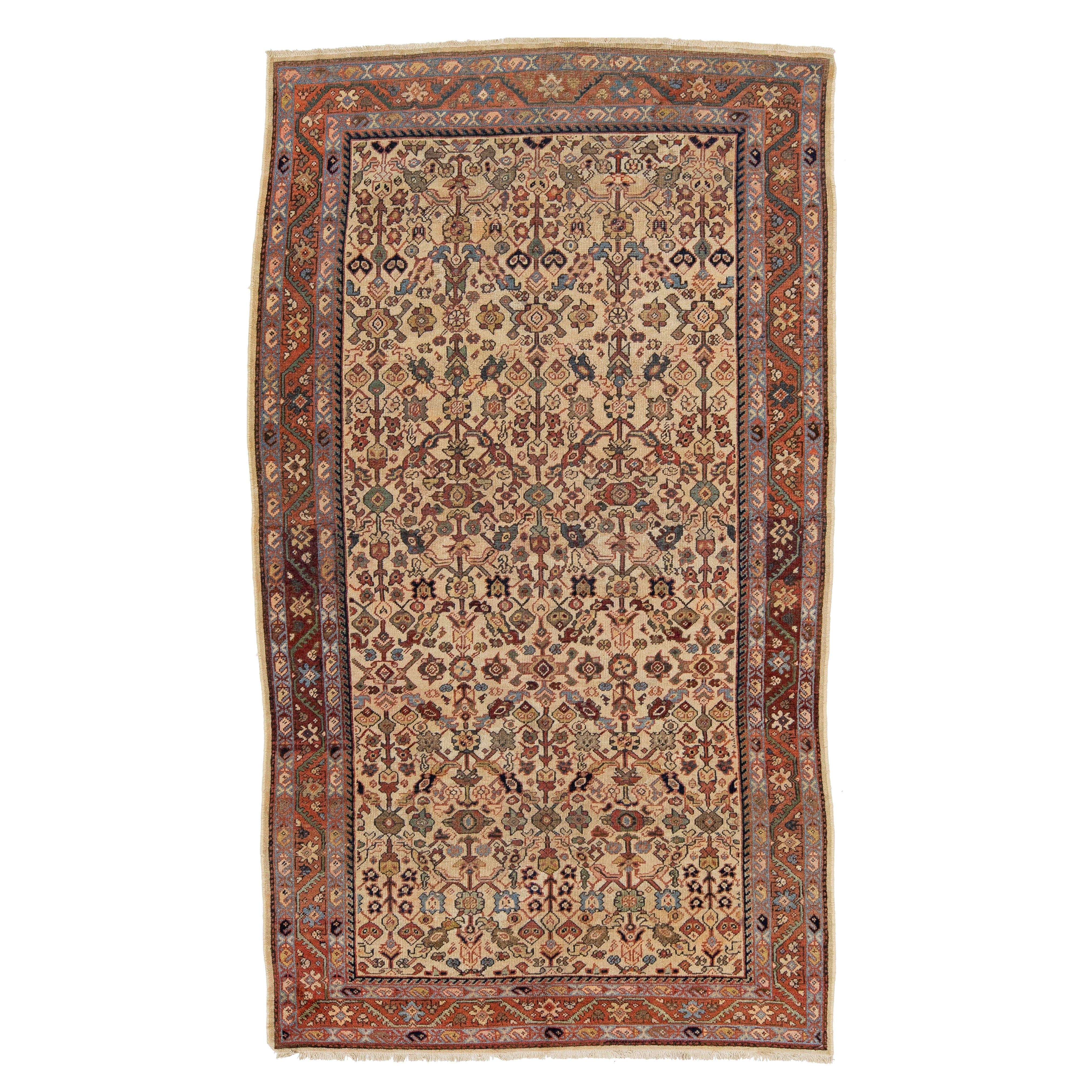 Tapis Mahal en laine beige des années 1920, design/One, avec des motifs floraux.