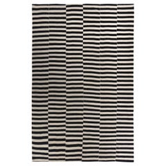 Alfombra Persa Kilim Over Size Circa 1990 - Lana Diseño Blanco y Negro - 89316