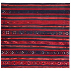 Petit tapis persan Kilim datant d'environ 1910 - Laine bleu marine orange rouge motif rouge - 89452