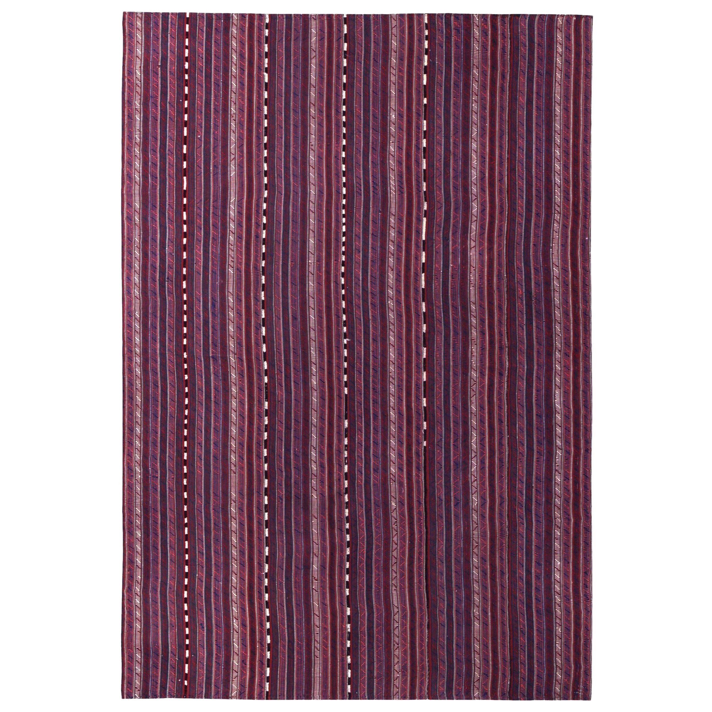 Petit tapis persan Kilim datant d'environ 1910 - Design en laine bleu ivoire rose - 89472
