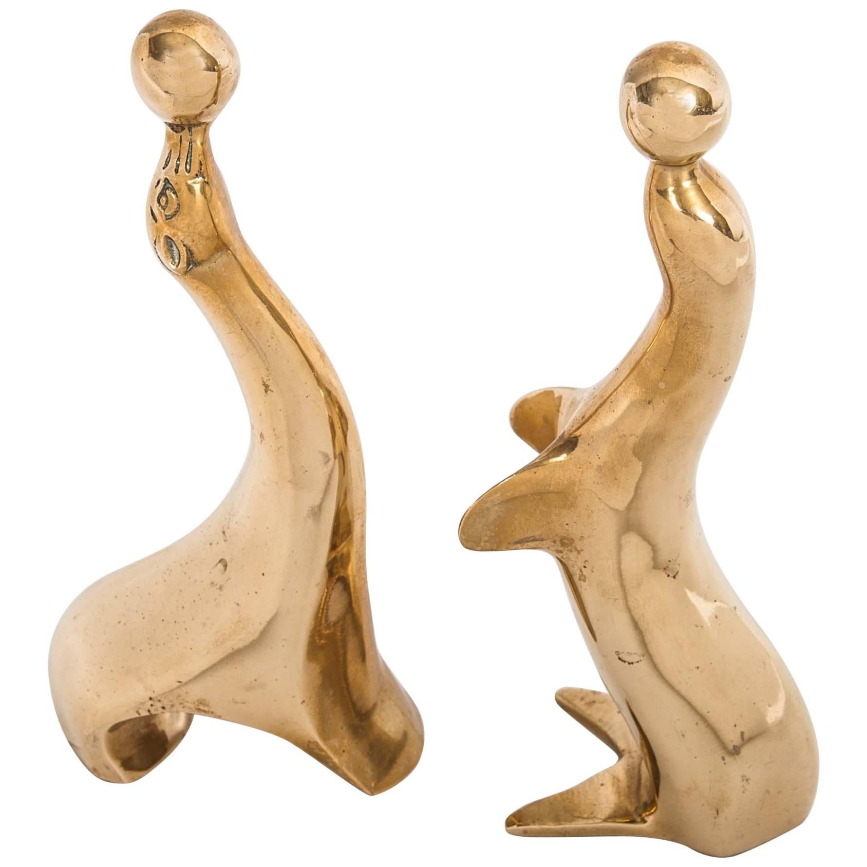 Set of Two Seals Playing with Balls Made of Brass For Sale