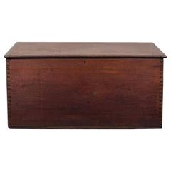Handsome Mahogany Blanket Chest, Hand Dovetailed Corners and Lovely Color 8