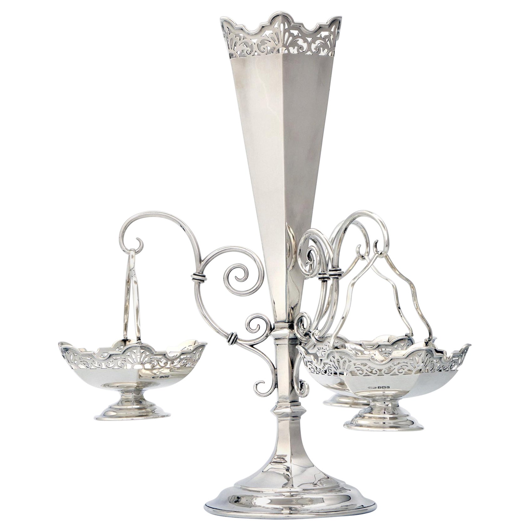 Centro de mesa épergne de plata antigua de 3 brazos