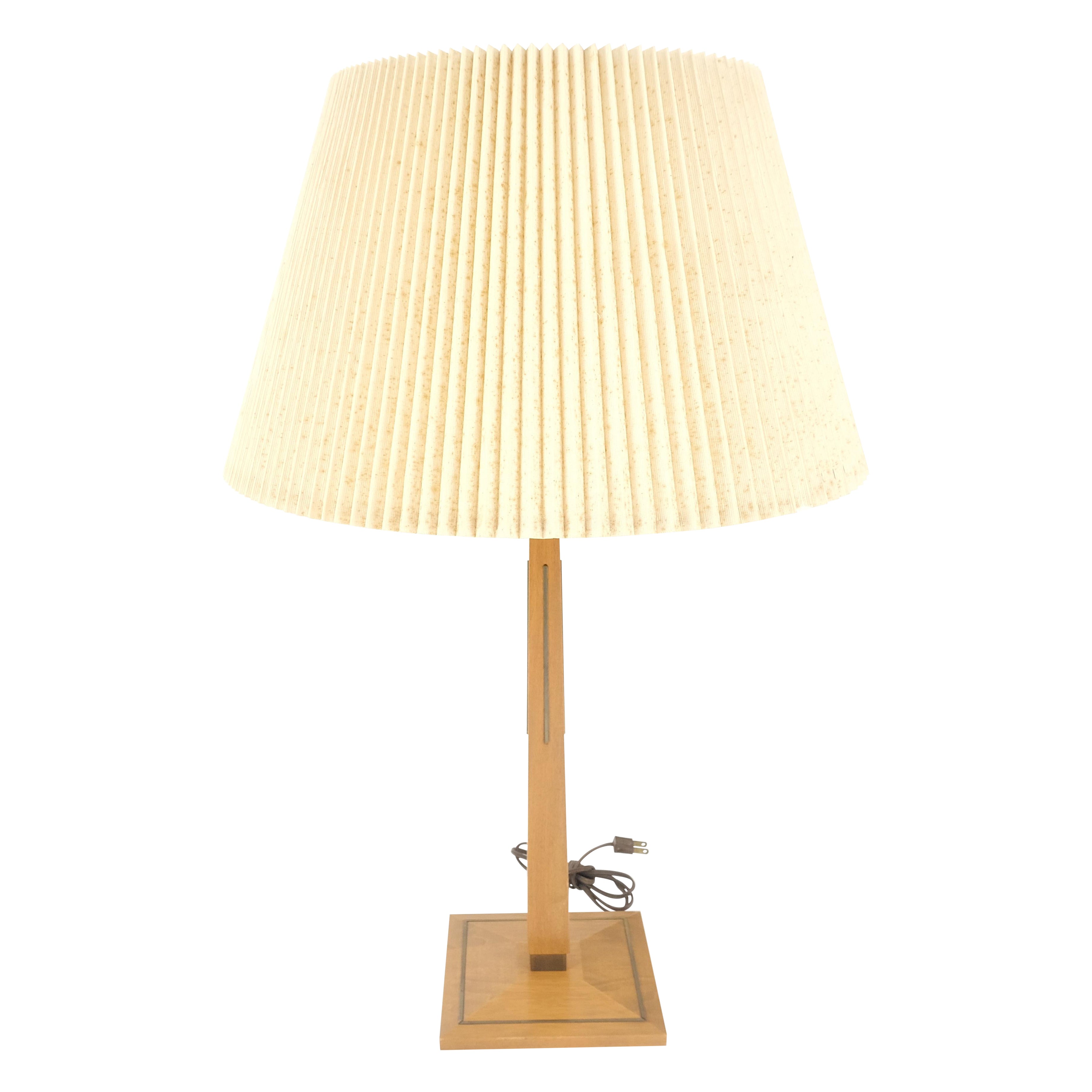 c1970s Solid Walnut Brass Inlay Obelisk Style Shape Square Base Table Lamp MINT! For Sale