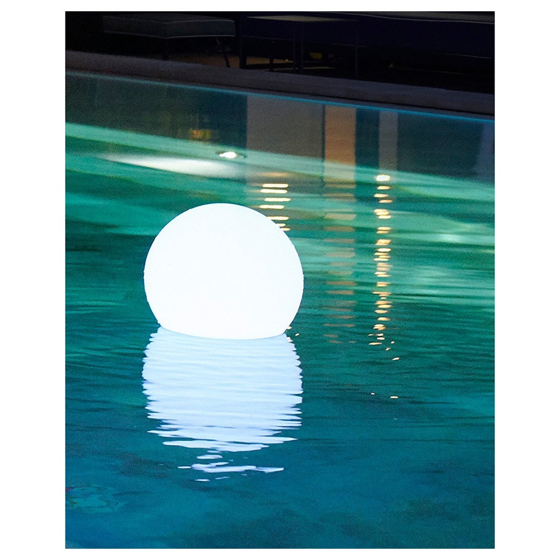 Acquaglobo 40 Floating Lamp by SLIDE Studio