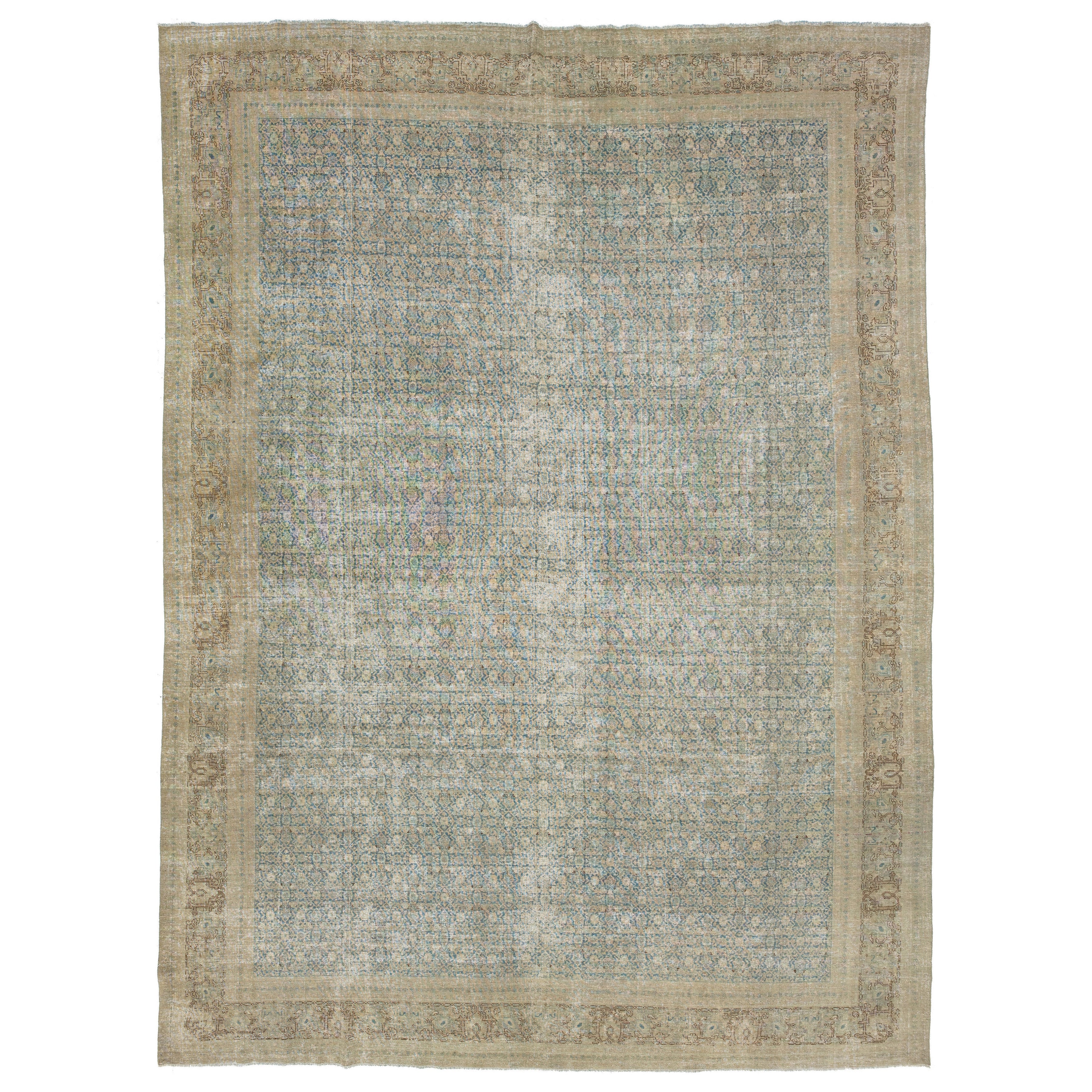 Antiker persischer Täbris-Wollteppich in Blau mit Allover-Muster in Zimmergröße im Angebot