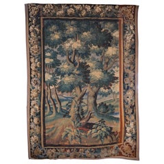 Enorme tapiz de Verdure Aubusson de principios del siglo XVIII