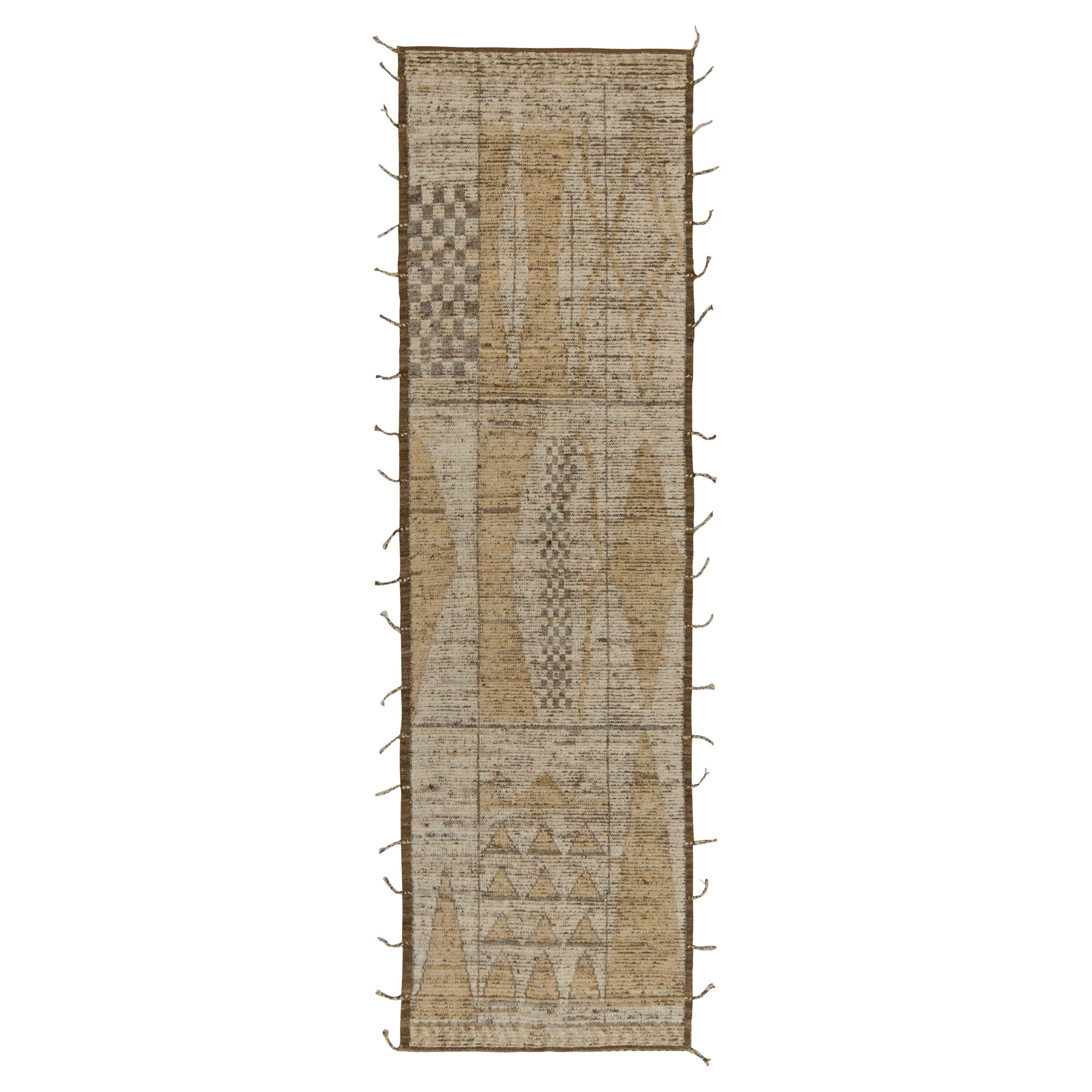 Runner in stile marocchino di Rug & Kilim con motivo tribale bianco, beige e marrone