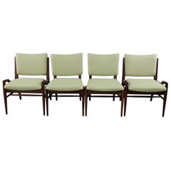 Ensemble de 4 chaises de salle à manger MCM récemment retapissées Brown Saltman