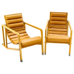 Eileen Gray Ecart International, Paar Transat-Sessel, Goldleder, Naturholz, Naturholz