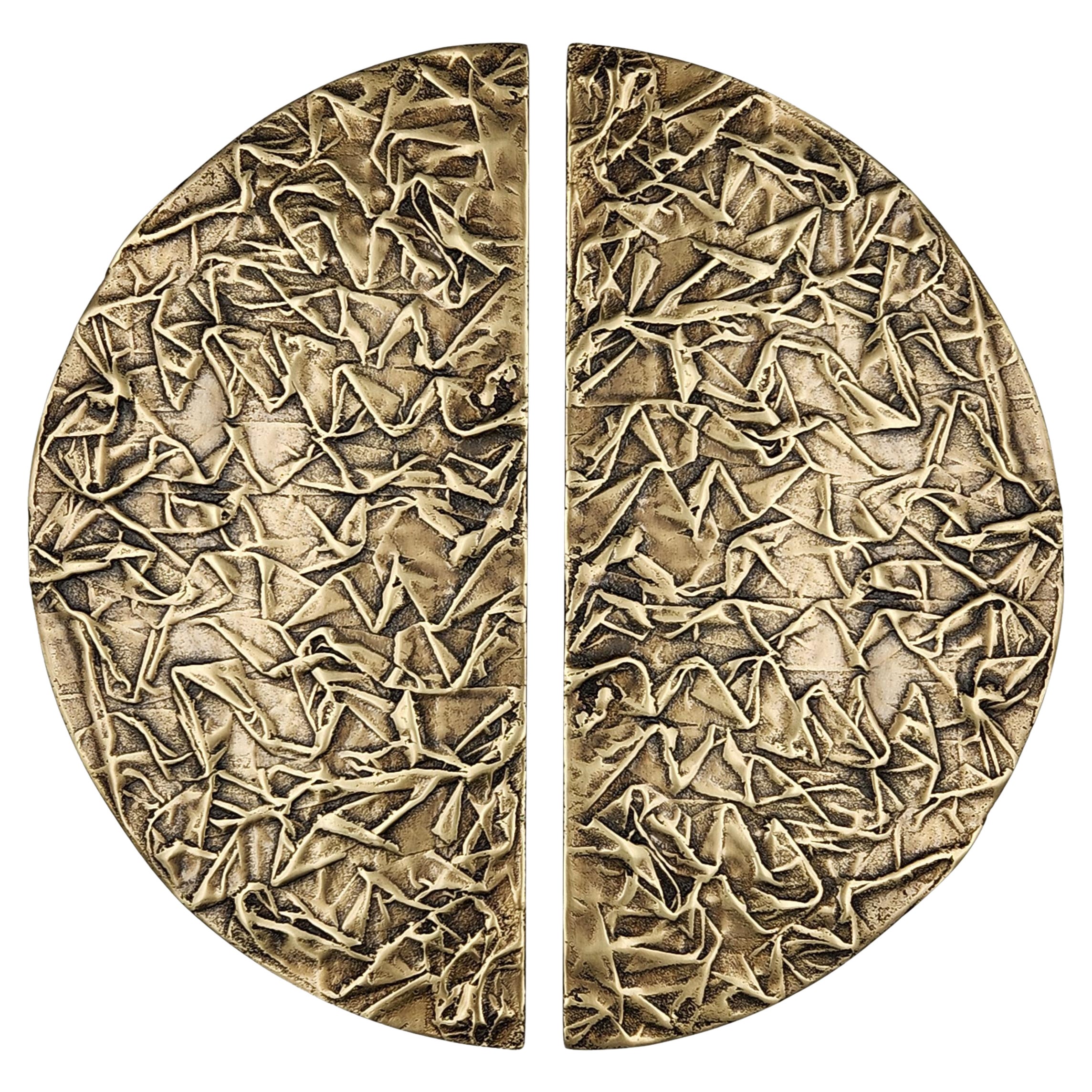 Cast brass door pull ø  30 cm  Earth Prints collection