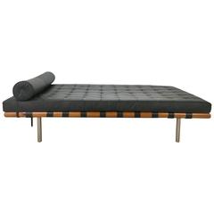 Daybed after Mies van der Rohe