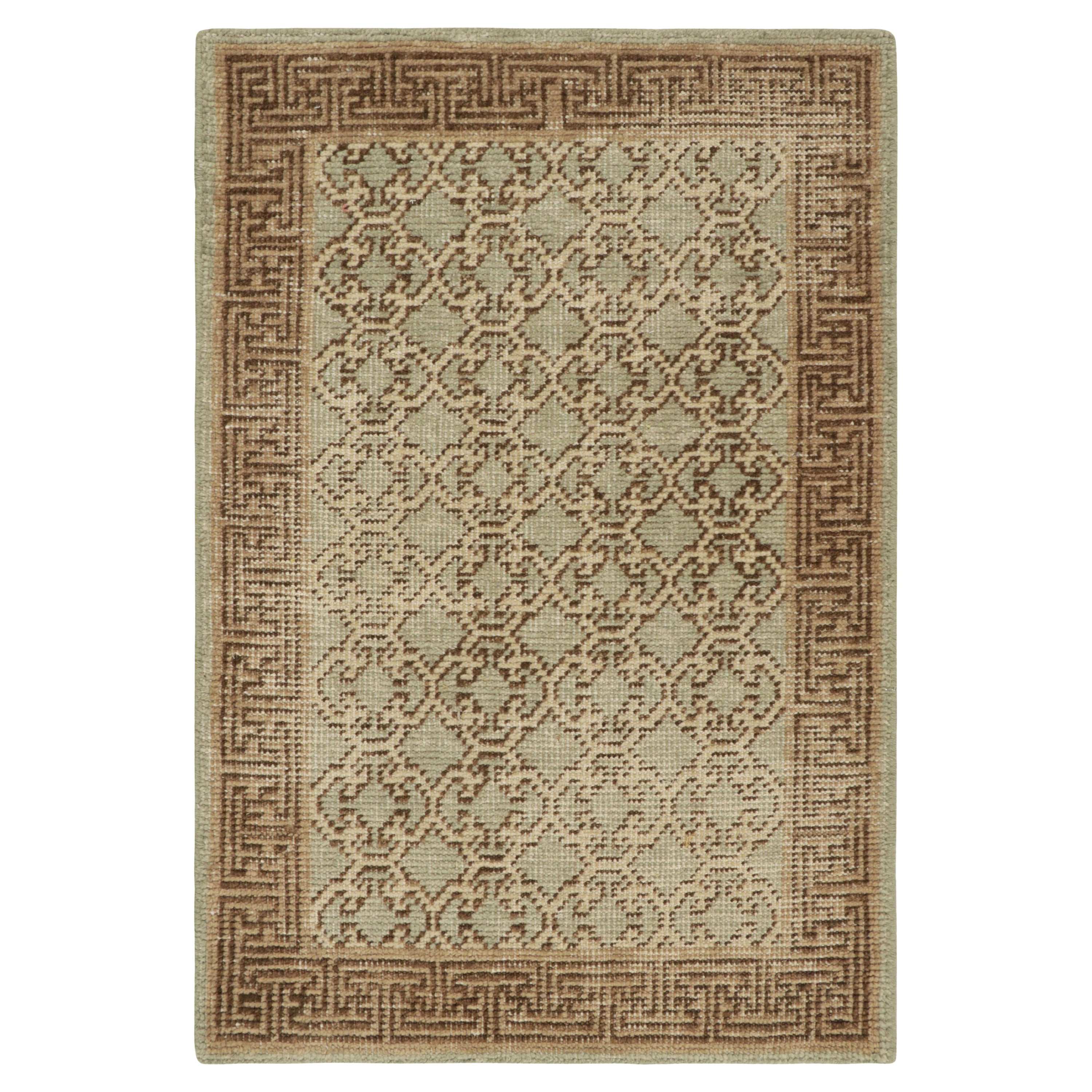 Alfombra de dispersión estilo Khotan desgastada de Rug & Kilim en azul, estampado beige-marrón