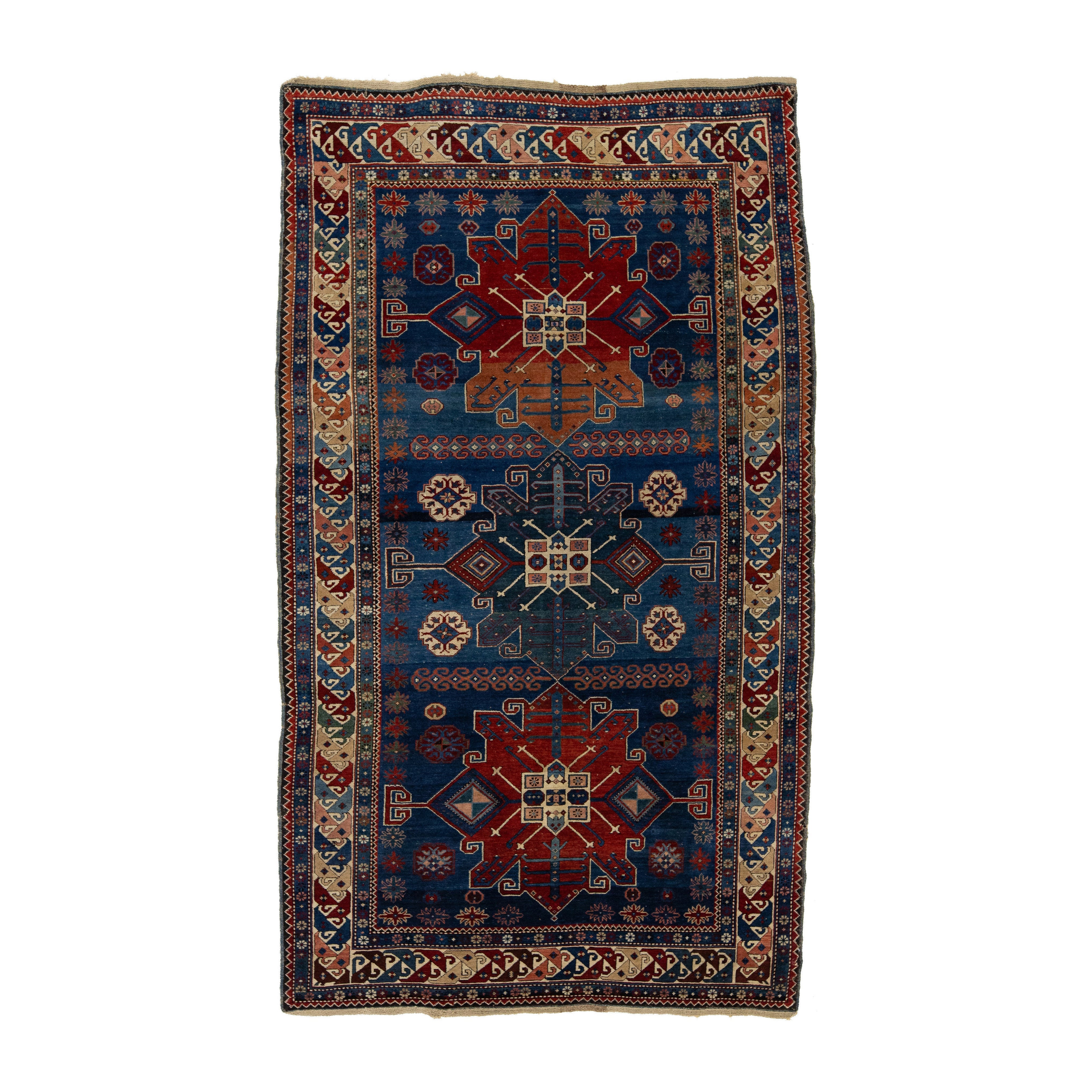 Antiker persischer Shirvan-Wollteppich in Blau, handgefertigt in Blau mit geometrischem Design