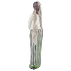 Mari Simmulson for Upsala-Ekeby. Ceramic figurine of Indonesian woman.