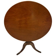 Antique George III Quality Plum Pudding Mahogany Circular Lamp Table